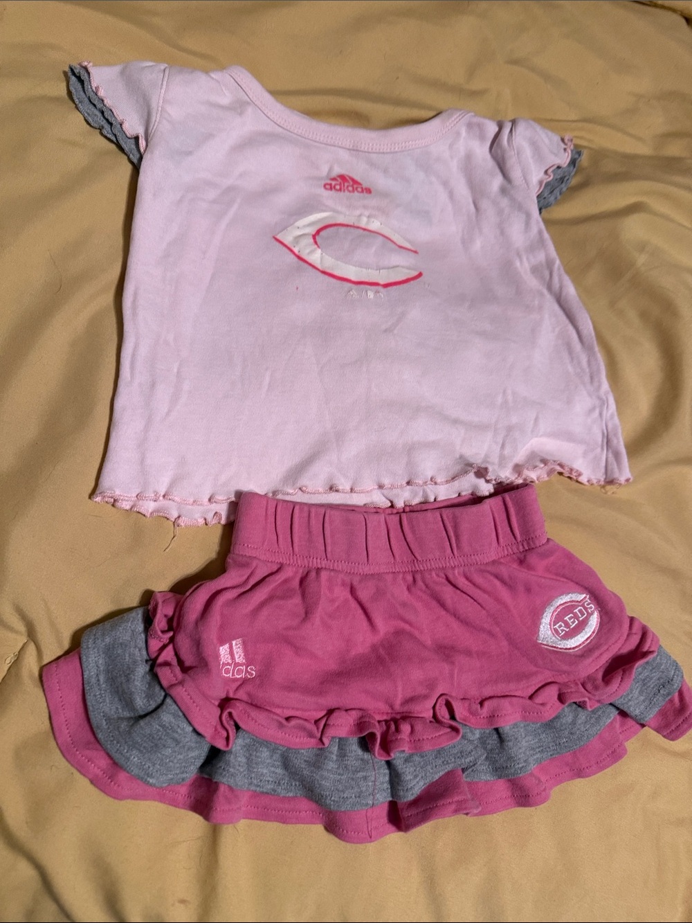 Adidas 2t Girls Cincinnati Reds skirt and top Little girl 2pc set / summer outfi